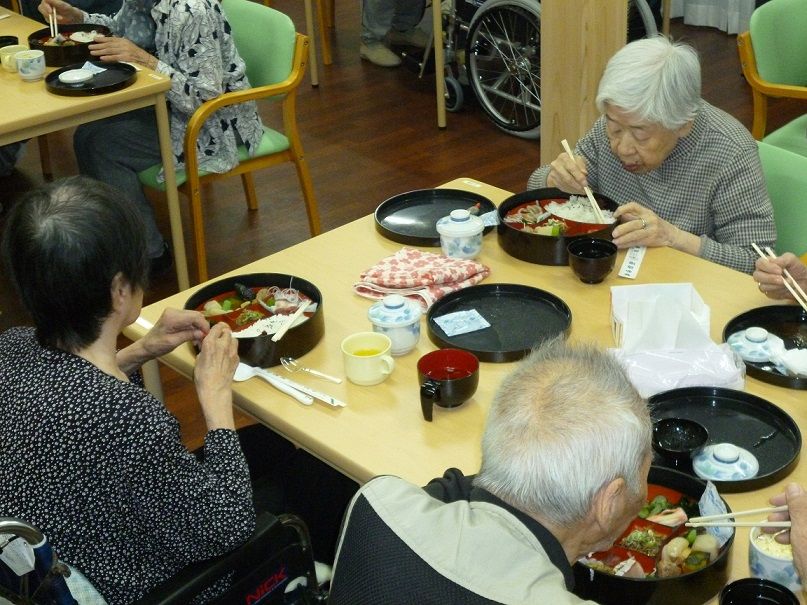 木楽里一周年！
