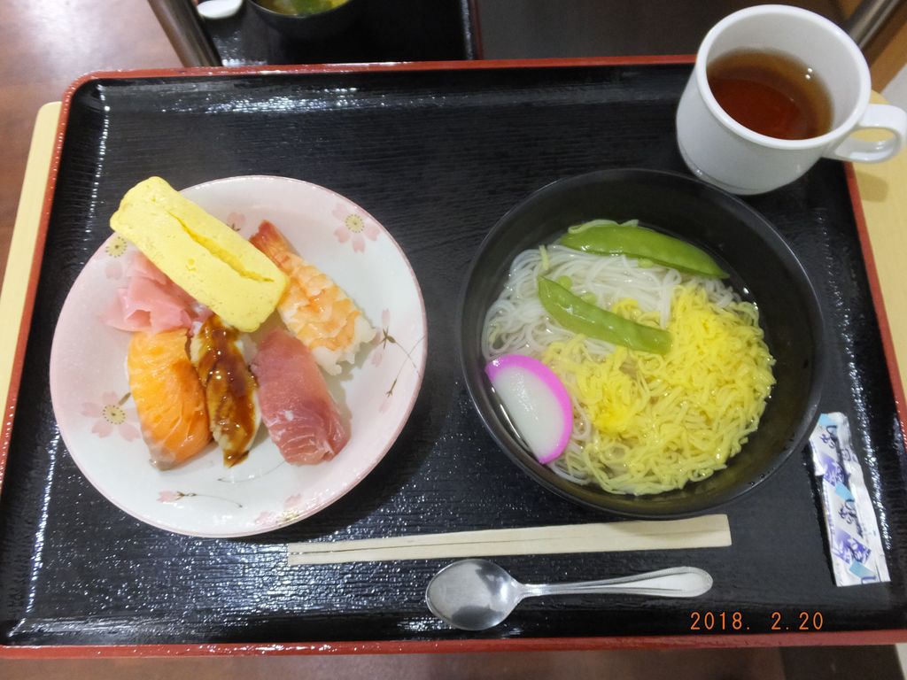 昨日はお寿司でした☆